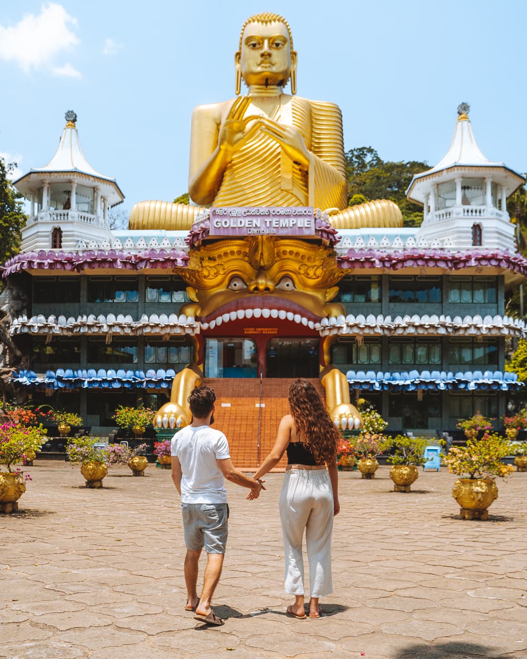 Private luxury chauffeur Sri Lanka